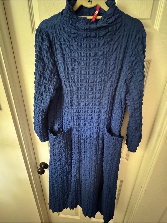 IC COLLECTION Dresses & Skirts - IC collection- Textured Navy Blue Long Sleeve Pocket Dress